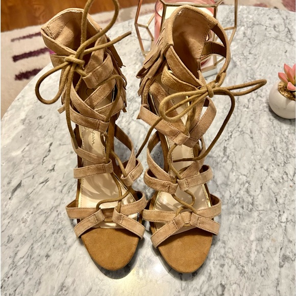 Jessica Simpson fringe heels - Picture 2 of 5